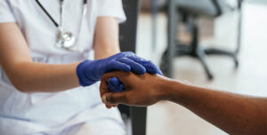 ANVISA lança Plano Integrado 2026–2030 com foco em gestão de risco e segurança do paciente